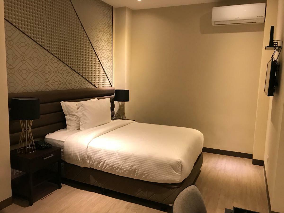 Maxx Hotel Ortigas Pasig City Exterior photo