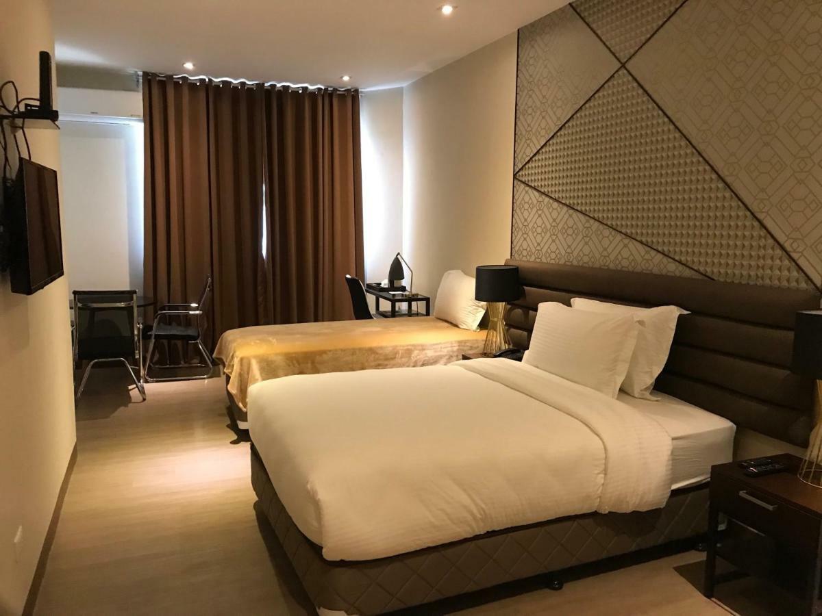 Maxx Hotel Ortigas Pasig City Exterior photo